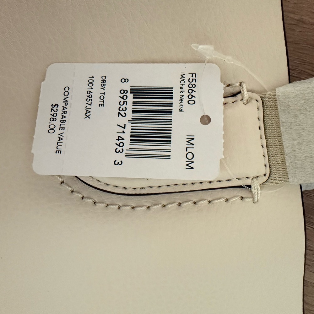 DERBY TOTE IN PEBBLE LEATHER (COACH F58660)
New with a tag - Picture 2 of 6